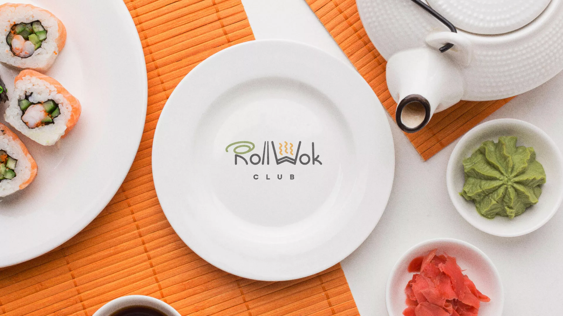 Разработка логотипа и фирменного стиля суши-бара «Roll Wok Club» в Почепе